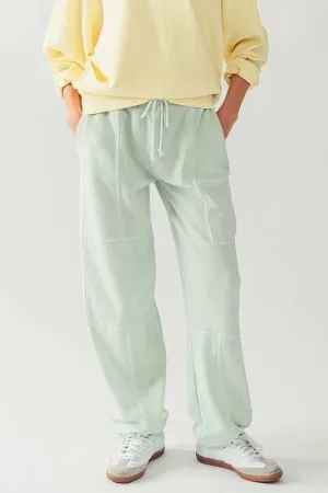 EXPOSED SEAM MINERAL WASH JOGGERS: MINT