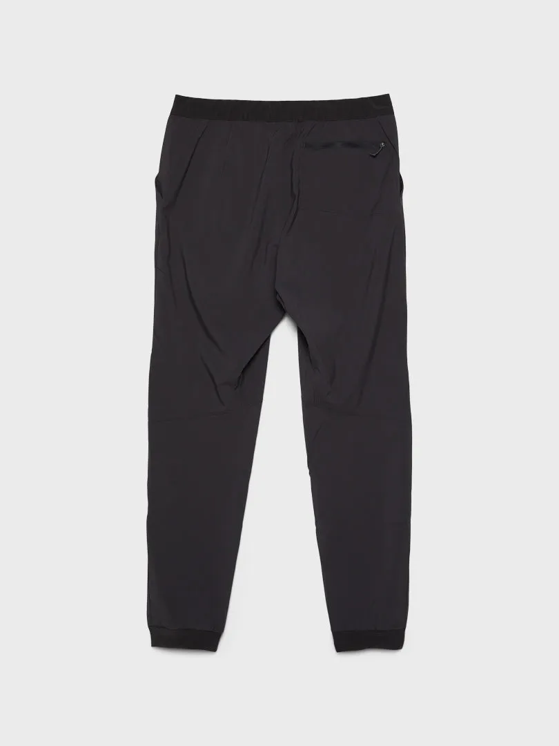 Terrebonne Joggers in Black