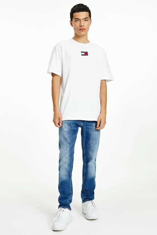 TOMMY JEANS BADGE TEE - WHITE